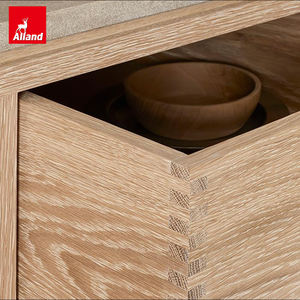 Meuble de cuisine scandinave moderne en chêne européen naturel, avec façade en plaque pleine, sans poignée, à joints apparents et tiroir à queue de cygne - Product Image 6