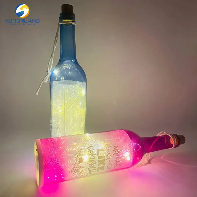 زجاجة زجاجية بمصباح LED تعمل بالبطارية زجاجة نبيذ زينة لعيد الميلاد مع سلسلة من الأسلاك النحاسية بإضاءة LED مناسبة للحفلات المنزلية