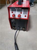 Soudeuse à onduleur MIG-250amp triphasée MIG-500 machine de soudage mig en aluminium