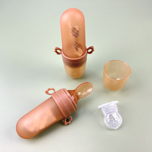 Produit pour bébé sans Bpa de haute qualité cuillères en silicone bouteille sucette presser les fruits alimentaires pour bébé sucette - Product Image 4