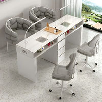 Table de manucure moderne haut de gamme simple/double avec plateau en bois, design durable pour salon de manucure, centre commercial et atelier