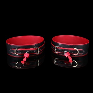 Juego de esposas y correas de cuero rojo y negro, kit de sujeción BDSM para juegos de rol y fetiches para parejas, ¡muy vendido! - Product Image 5