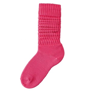 Vestido de Yoga de nailon hasta la rodilla de alta calidad para mujer Diseño bordado de invierno Compresión Agarre lento Logotipo personalizado antideslizante - Product Image 3