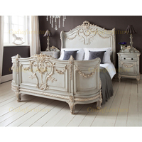 Lit en bois massif et cuir de style français, sculpté, antique, classique, taille king, mobilier de chambre à coucher de luxe européen blanc