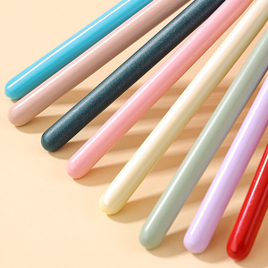 แปรงเพ้นท์เล็บด้ามไม้สีชมพู ม่วง ฟ้า ขาว ขนาด 6 มม. 12 มม. พร้อมฝาครอบ สำหรับวาดลายเส้น ลายดอกไม้ ลายเดซี่ ไล่สีแบบออมเบร เจลไล่เฉดสี - Product Image 5