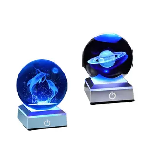 Decorazione della scultura Laser 3D per bambini laureati nel reparto di guarigione regalo sfera di cristallo onore di cristallo incandescente delfino sfera di cristallo 3D