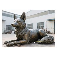 Décoration de jardin : Statue de chien dogue allemand réaliste, sculpture en laiton et bronze sur mesure avec technique de moulage pour l'art paysager