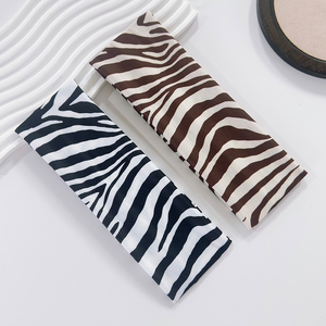 Fascia Elastica per Capelli con Motivo Zebrato, Morbida e Elastica per Sport, Palestra, Yoga, Accessorio Moda per Capelli Femminile - Product Image 5