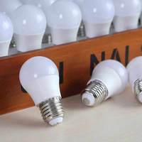 Ampoules LED 3W 5W 7W 9W 12W Ampoules LED E27 A60 Lampes LED Ampoule Lumière