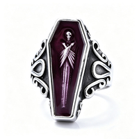 Bague Cercueil Vintage Portrait de Vampire en Acier Inoxydable pour Hommes - Bijoux Gothiques