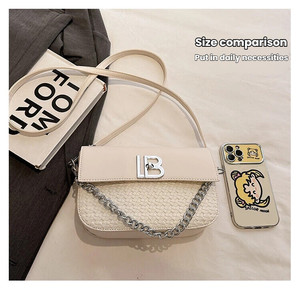 Sac <span class=keywords><strong>à</strong></span> bandoulière en PU léger <span class=keywords><strong>à</strong></span> grande capacité pour femmes, avec fermeture magnétique, vente en gros, mode féminine, <span class=keywords><strong>Black</strong></span> <span class=keywords><strong>Friday</strong></span>, Noël - Product Image 4