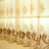 Rideaux brodés de luxe européens pour salon avec broderie épaisse et rideaux transparents pour l'ombrage