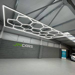 Luz LED de Techo Hexagonal Suspendida Personalizada de 6500K para Garaje, Discoteca, Estudio de Detallado de Automóviles, Luces de Trabajo - Product Image 4