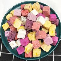 Bulk groothandel OEM gezonde gevriesdroogde yoghurtblokjes gemengde fruitsmaak snacks 10kg verpakking
