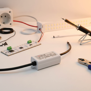 หมายถึงดี APC-8E 8W 500Ma LED ไดรเวอร์กระแสคงที่ IP42ช่องเดียว AC DC แปลง - Product Image 3