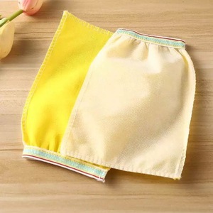 Serviette <span class=keywords><strong>de</strong></span> bain jaune simple face, <span class=keywords><strong>gants</strong></span> <span class=keywords><strong>de</strong></span> bain jetables double face à grain fin, spéciaux pour le sauna et l'exfoliation intense. - Product Image 1