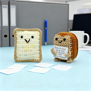 Juguete de Peluche de Galleta Tostada Hecho a Mano, Bonito <span class=keywords><strong>Pan</strong></span> de <span class=keywords><strong>Ganchillo</strong></span> Suave, Decoración de Comida, Alivio del Estrés, Regalo Creativo Unisex 14+ - Product Image 1