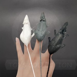 Juguete de tirachinas de dedo Flying Rat al por mayor para niños - Diseño de ratón catapulta divertido en blanco y negro para juegos al aire libre y fiestas - Product Image 3