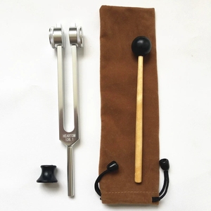 Diapason de thérapie vibratoire lesté 136,1 Hertz pour la méditation, le yoga et l'équilibre énergétique cardiaque - Vente en gros - Product Image 4