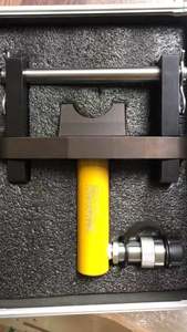 Épandeur <span class=keywords><strong>de</strong></span> <span class=keywords><strong>bride</strong></span> <span class=keywords><strong>hydraulique</strong></span>, FS-109 700 Bar, Force <span class=keywords><strong>de</strong></span> 54mm, course <span class=keywords><strong>de</strong></span> 216mm, 10 tonnes - Product Image 2