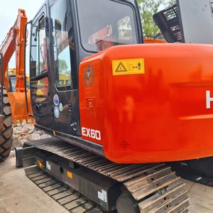 Excavatrice d'occasion Hitachi EX70 d'origine fabriquée au Japon, 7 tonnes, Hitachi Zaxis EX70, excavatrice hydraulique sur chenilles d'occasion à vendre - Product Image 3