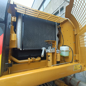 Excavadora CAT 330D2 de 30 toneladas, año 2023, buen rendimiento, con cucharón de excavación de 1.5m³ de capacidad. Modelo de excavadora de cadenas CAT 330D2 usada. - Product Image 6