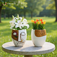 Vase en résine abstraite en forme de visage, pot de fleurs tête humaine Picasso, vase d'art peint à la main, décoration de bureau, ornement de table, cadeau