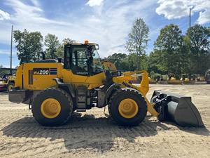 Cargador hidráulico de ruedas Komatsu usado, con bajas horas de trabajo, para movimiento de tierra, motor pesado de carretera - Product Image 3