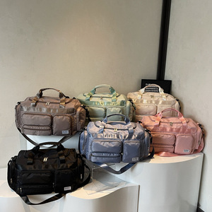 Sac de voyage décontracté multi-poches de style européen et américain avec compartiment à chaussures indépendant, personnalisable, pour le linge sale - Product Image 1