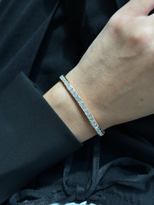 Pulsera de Diamantes Corte Princesa – Oro Sólido de 18K, Duradera, Bajo MOQ, Lujo Premium, para Aniversario, Boda, Uso Diario - Product Image 5