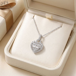 Collier Pendentif de Luxe Haut de Gamme en Or Blanc Massif 18K avec Diamants Naturels Véritables – Qualité Supérieure, Fabrication de Renom, Exportation - Product Image 3