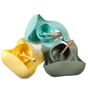 Juego de 3 piezas de silicona: Cuenco con ventosa, cuchara y babero para bebé, cuenco antideslizante que se mantiene en su lugar y cuchara de silicona suave para la primera etapa de alimentación del bebé. - Product Image 2