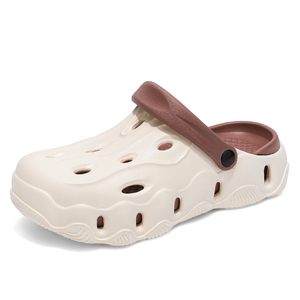 Pantuflas EVA Cómodas con Correa Ajustable, Sandalias Transpirables para Interiores y Exteriores, Suela Ligera Antideslizante para Hombres y Mujeres - Product Image 1