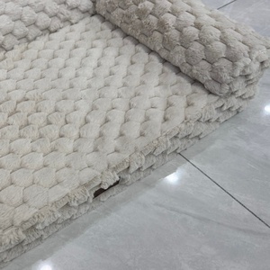 Canapé pour chien en velours de maïs de luxe sur mesure, lit pour animaux de compagnie blanc doux et confortable conçu pour les grands chiens - Product Image 6