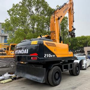 Excavatrice sur pneus Hyundai 210w-7 d'occasion, excavatrice chinoise Hyundai 210W-7, excavatrice Hyundai 210-9S 210-7 210W-9T, moteur HYUNDAI - Product Image 1
