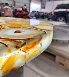 Mesa de iluminación redonda de ágata naranja - Product Image 2