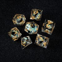 Vente en gros de dés polyédriques personnalisés OEM/OD, 7 pièces, dés en résine transparente à bords tranchants pour jeux de rôle RPG