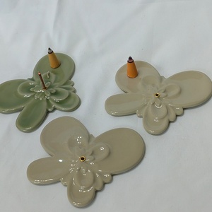Wholesale Round Wood <b>Incense</b> Burner for Lotus Rose Aroma Seed Material <b>Sandalwood</b> <b>Incense</b> for Home Decor and Religious Use - Product Image 5