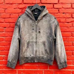 Fournisseur de premier plan : Sweat à capuche streetwear en coton épais, coupe courte, oversize, avec fermeture éclair quart de tour, brodé, délavé à l'acide, orné de strass et effet usé - Product Image 1