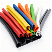 Bande de finition en caoutchouc PVC haute durabilité avec insert métallique, bande d'étanchéité imperméable pour équipement automobile