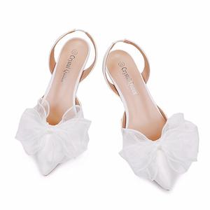 Sepatu sandal hak pendek, 5 cm ukuran besar tipis ujung lancip sepatu pernikahan putih - Product Image 3