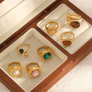 Anillo de Moda Li Quan, Chapado en Oro de 18k, Acero Inoxidable con Circonita, Joyería para Mujer, Diseño Elegante para el Día a Día - Product Image 3