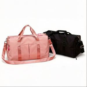 Sac de voyage grande capacité avec compartiment à chaussures et logo personnalisé, organisateur sportif portable et tendance pour la gym, le fitness et le yoga - Product Image 2