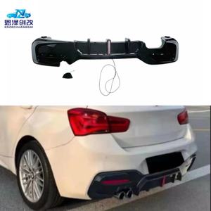 ตัวกระจายแสงด้านหลังวัสดุพลาสติกสำหรับ BMW F20 lci พร้อมไฟ <span class=keywords><strong>LED</strong></span> ชุดตกแต่งริมฝีปากสีดำสดใส - Product Image 1