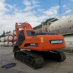 Excavatrice sur pneus DOOSAN DX225 d'occasion Excavatrice DX225LCA DX225 - Product Image 1