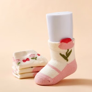 Printemps et automne Nouveaux styles de chaussettes douces et antibactériennes pour bébés de 0 à 1 an - Product Image 3