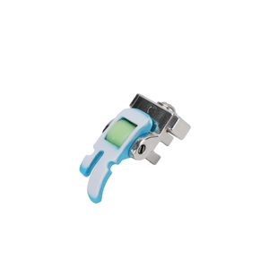 Pied presseur pour machine à coudre industrielle en acier à haute efficacité avec conception à changement rapide et utilisation polyvalente - Product Image 1