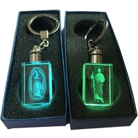 Personalizado grabado de Nuestra Señora de Guadalupe, San Judas Tadeo mosquetón religiosos clave cadenas con linterna