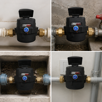Compteur d'eau froide multi-jets avec boîtier en polymère noir, couvercle articulé et compteur kilométrique pour système de facturation domestique et d'appartement