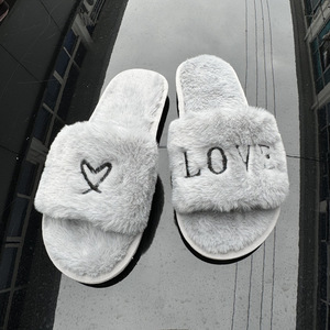 Nuevas Pantuflas Cálidas Antideslizantes de Invierno para Comercio Exterior, Calzado de Casa de Felpa con Hilos de Angora, Cómodas para Mujer, de TPR y PU - Product Image 2